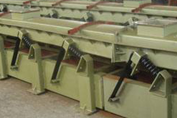 不平衡式雙質(zhì)體振動輸送機(jī)具有的五大優(yōu)勢特點(diǎn)